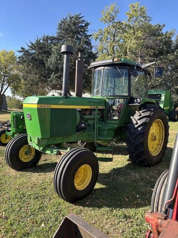 Main image John Deere 4430